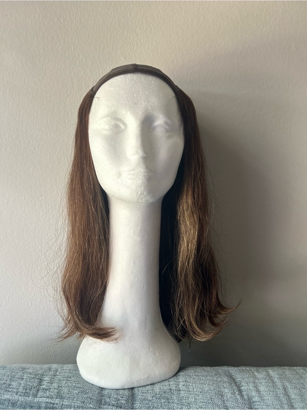 Hat Fall Wig - Picture 2 of 3